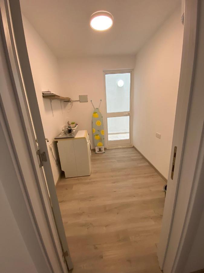 Modern Apartment With Large Outdoor Area - Sleeps 7, Close To Malta International Airport Luqa Luaran gambar